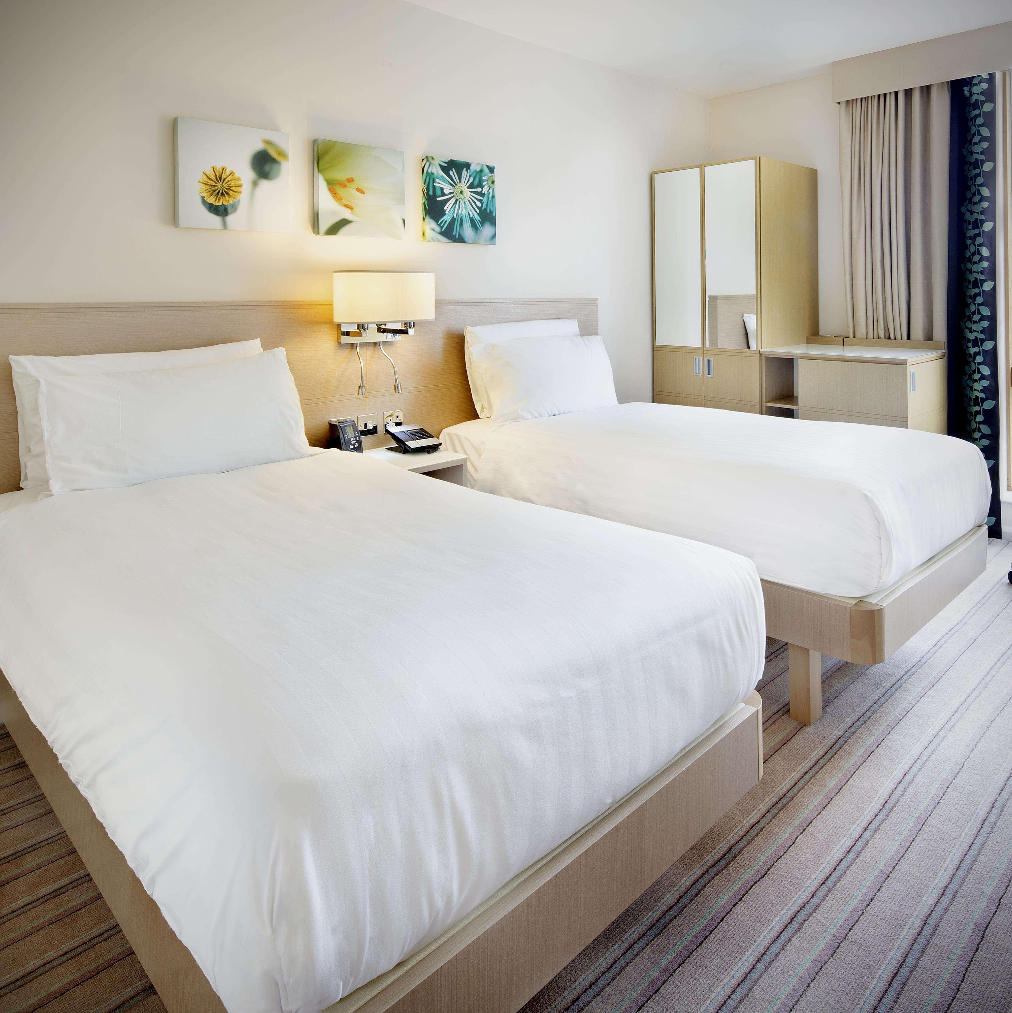 Hilton Garden Inn Glasgow City Centre Экстерьер фото