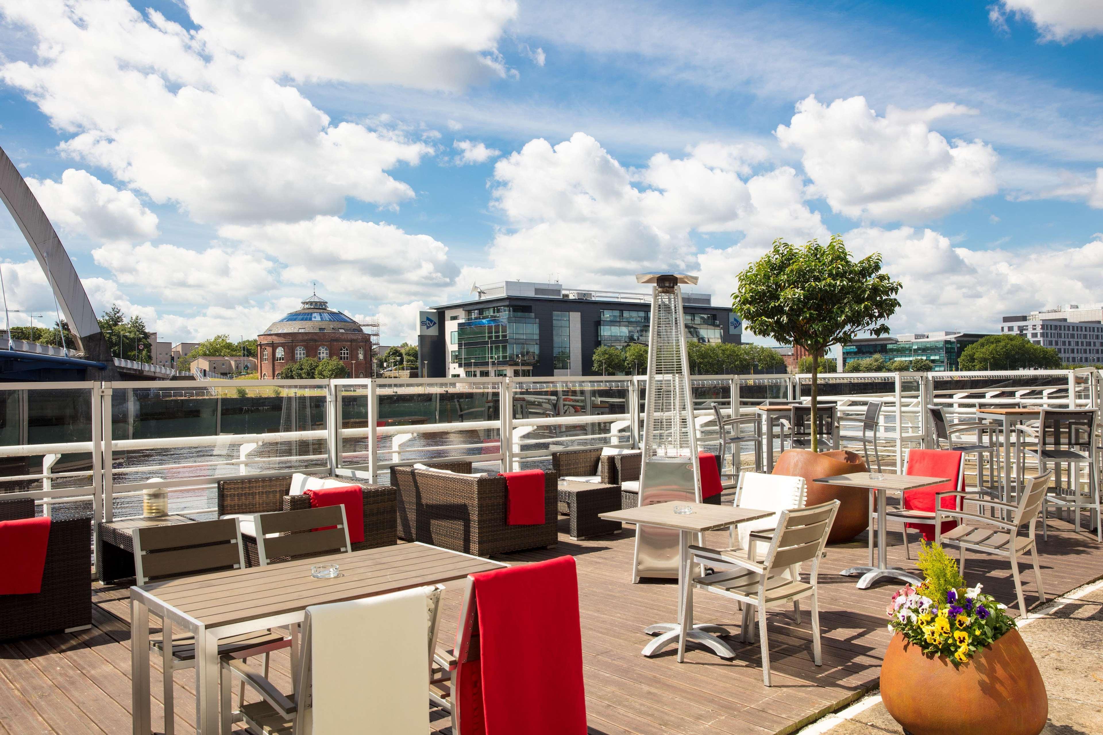 Hilton Garden Inn Glasgow City Centre Экстерьер фото
