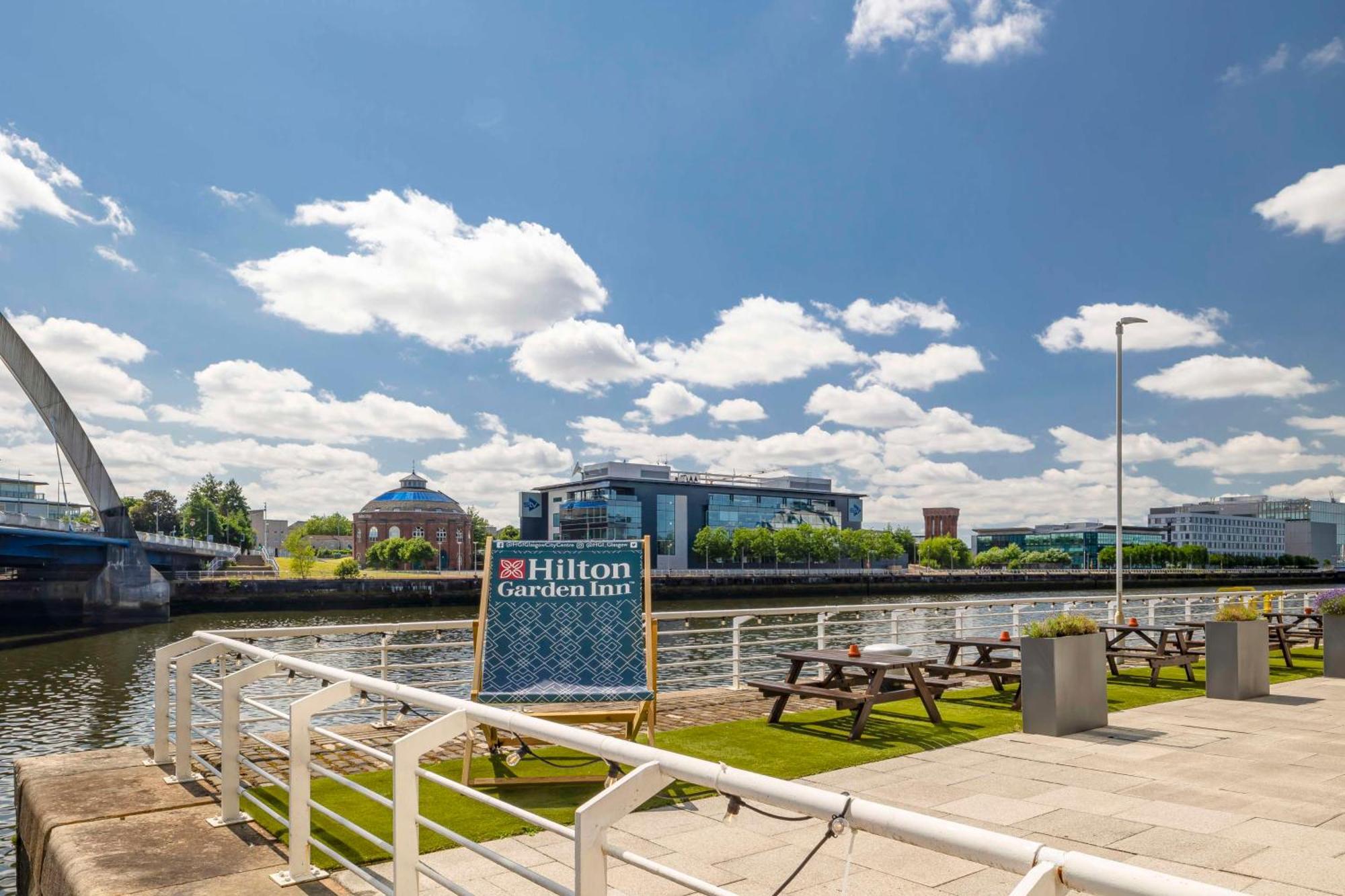 Hilton Garden Inn Glasgow City Centre Экстерьер фото