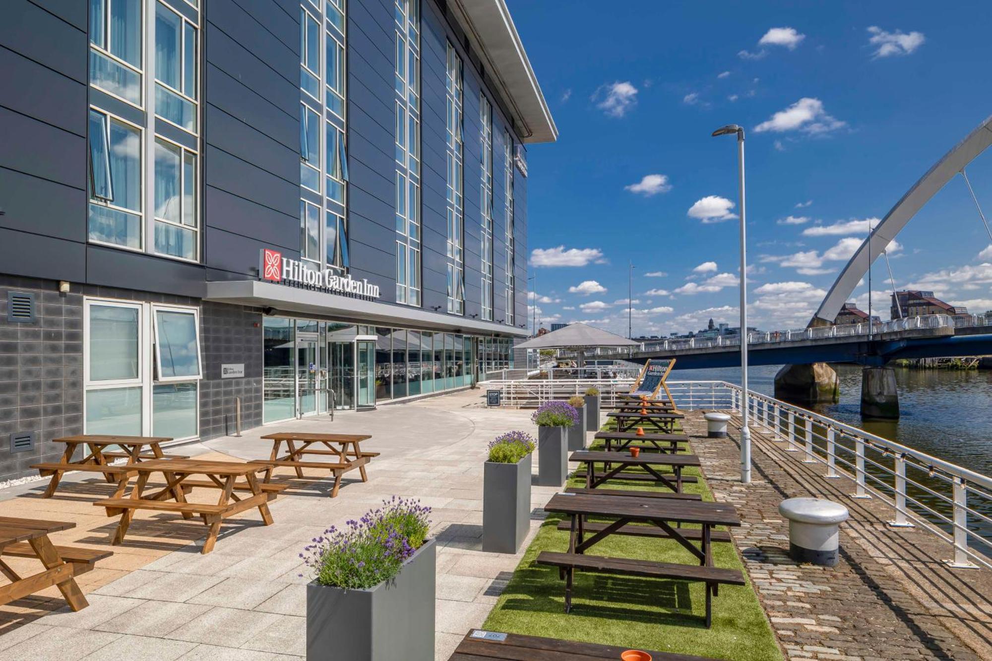 Hilton Garden Inn Glasgow City Centre Экстерьер фото