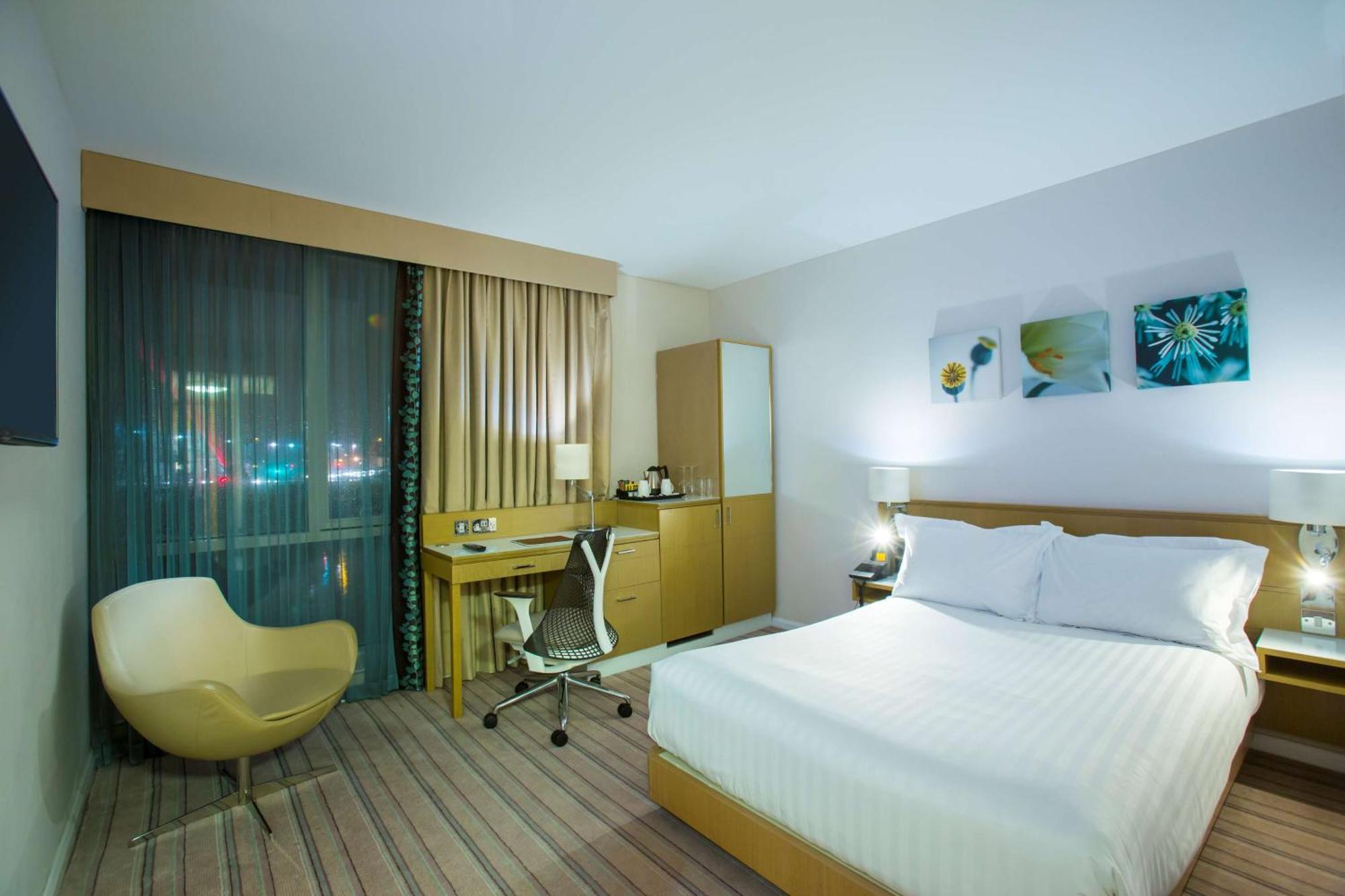 Hilton Garden Inn Glasgow City Centre Экстерьер фото