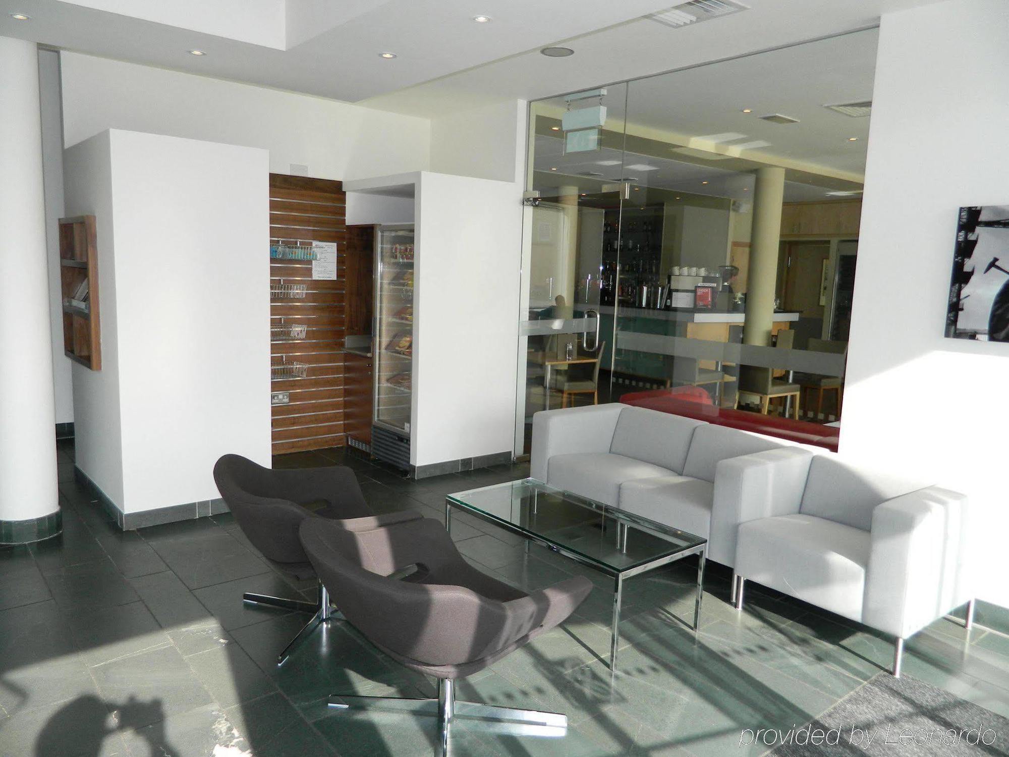 Hilton Garden Inn Glasgow City Centre Экстерьер фото