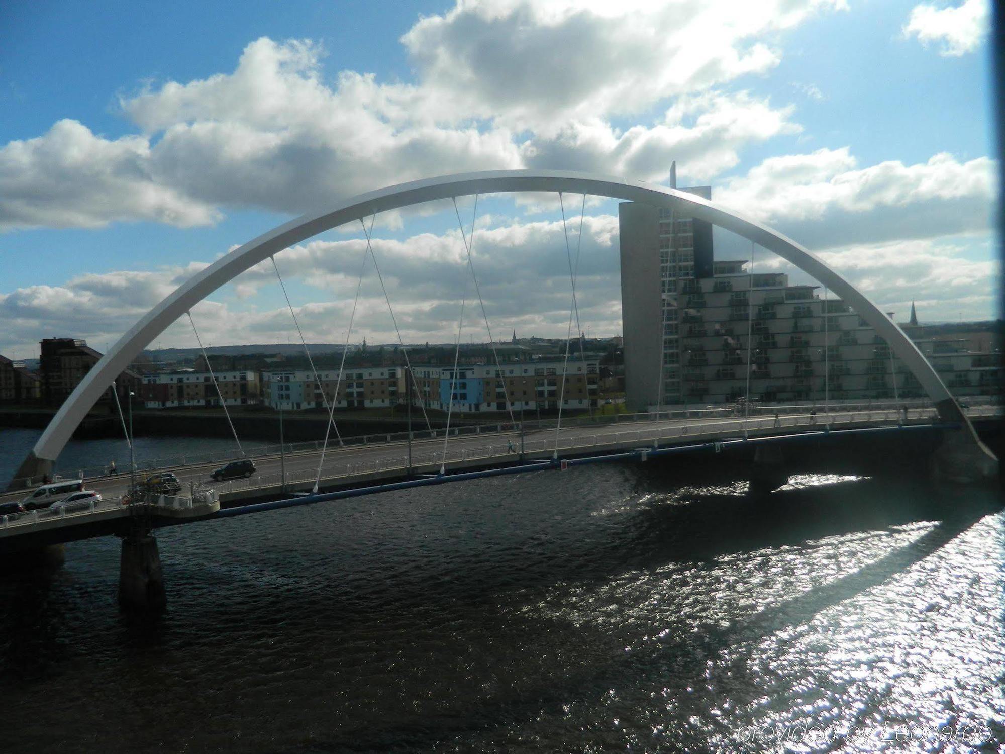 Hilton Garden Inn Glasgow City Centre Экстерьер фото