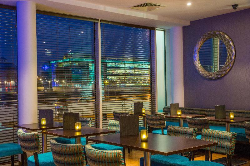 Hilton Garden Inn Glasgow City Centre Экстерьер фото
