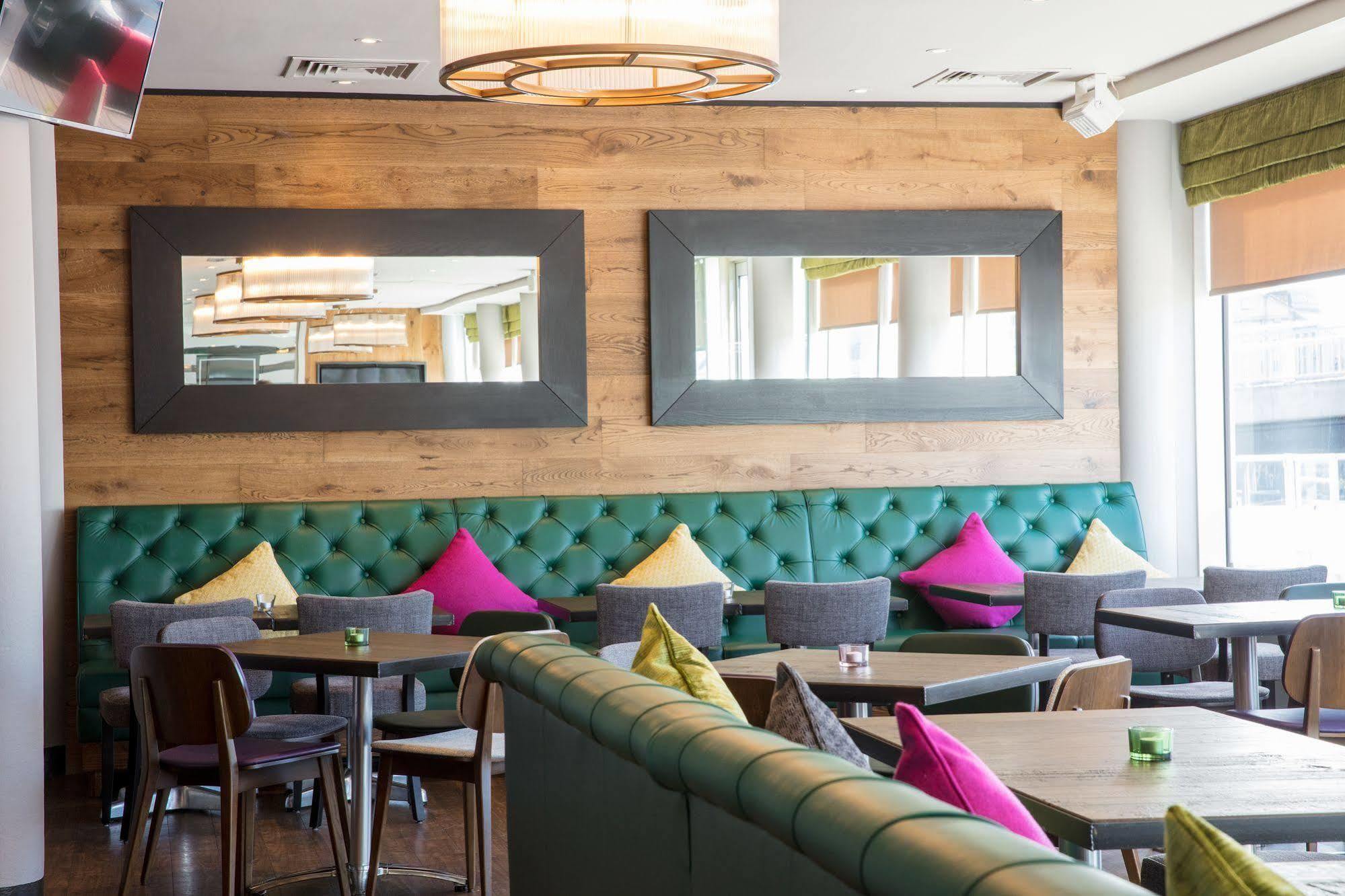 Hilton Garden Inn Glasgow City Centre Экстерьер фото
